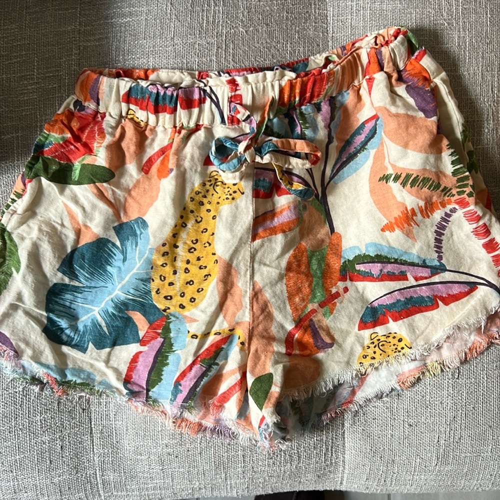 Shore jungle print shorts